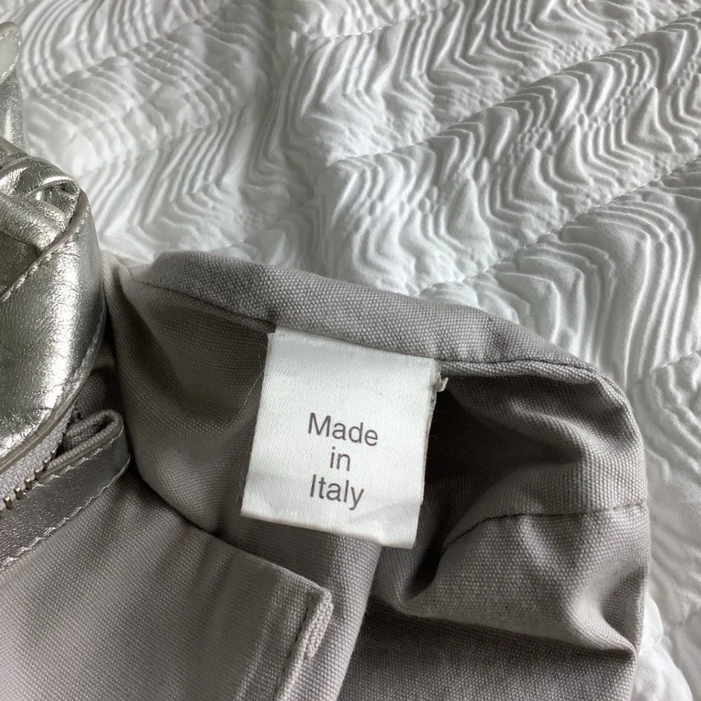 TOSCA BLU Silver Pleated Leather Shoulder Bag - Picture 9 of 16